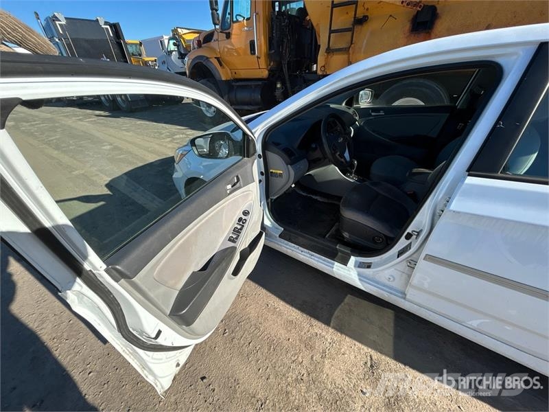 Hyundai Accent Automobile Henkilöautot