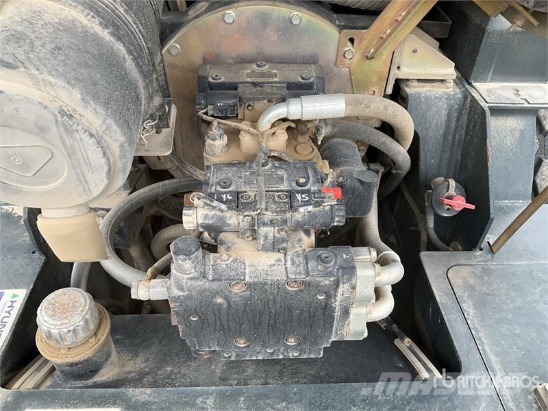 Hyundai HR70C-9 Smooth Drum Compactor Single drum rollers