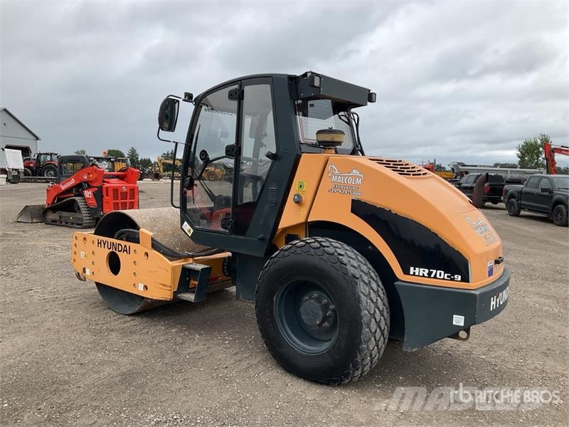 Hyundai HR70C-9 Smooth Drum Compactor Single drum rollers