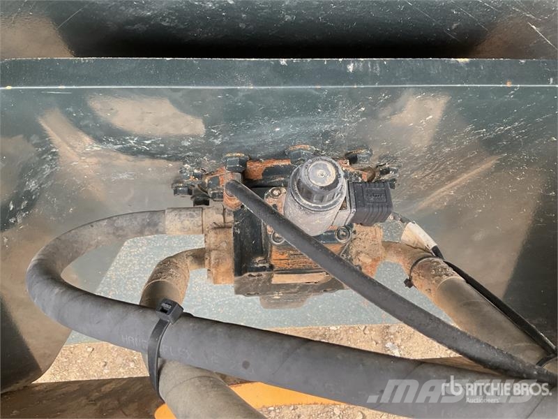 Hyundai HR70C-9 Smooth Drum Compactor Single drum rollers