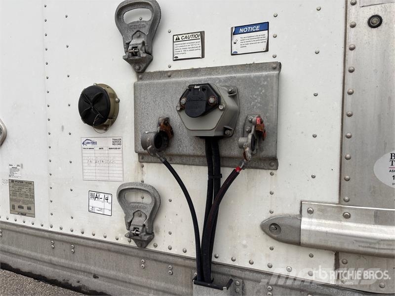 Hyundai VC2530152-AJS Причепи-фургони