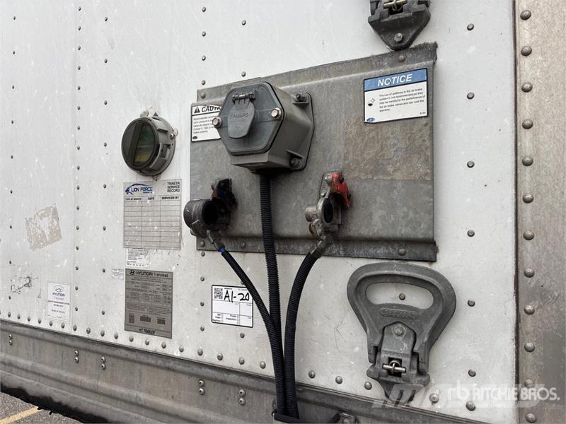 Hyundai VC2530152-AJS Причепи-фургони