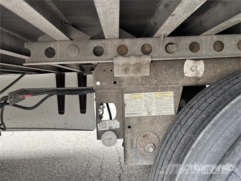 Hyundai VC2530152-AJS Причепи-фургони