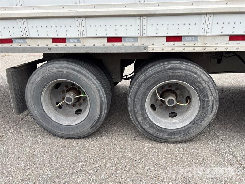 Hyundai VC2530152-AJS Причепи-фургони