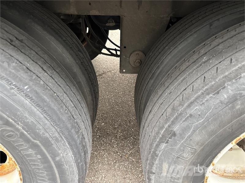 Hyundai VC2530152-AJS Причепи-фургони