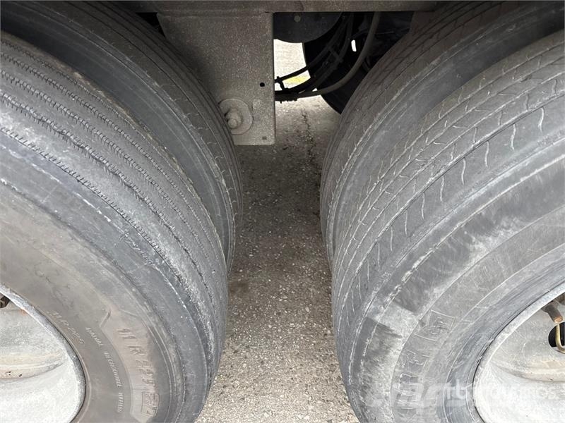Hyundai VC2530152-AJS Причепи-фургони