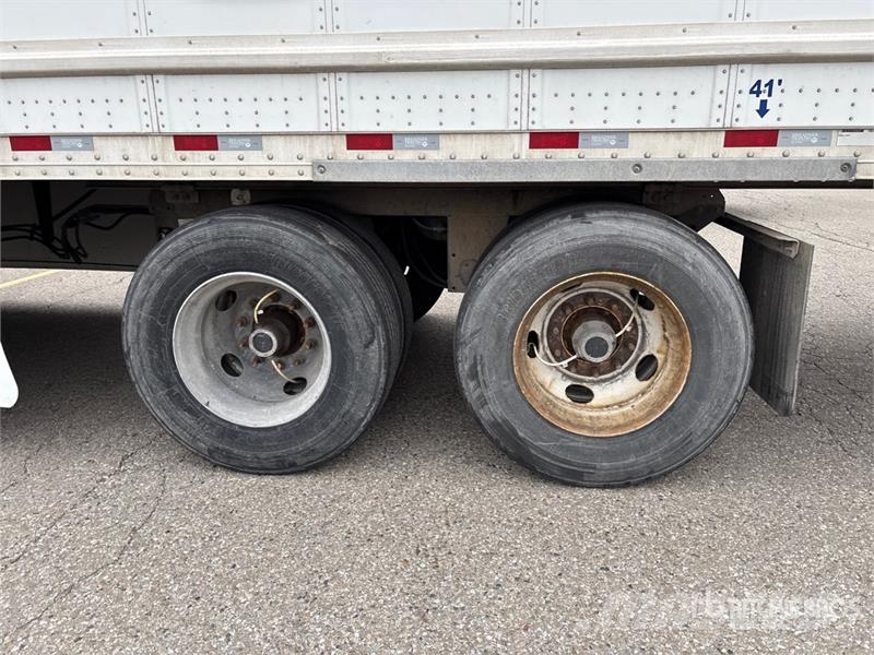Hyundai VC2530152-AJS Причепи-фургони