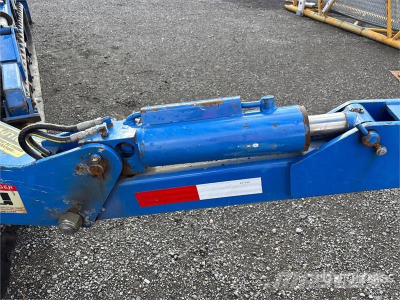 IHI IC35 Crawler Carrier 19 in Auger Diger