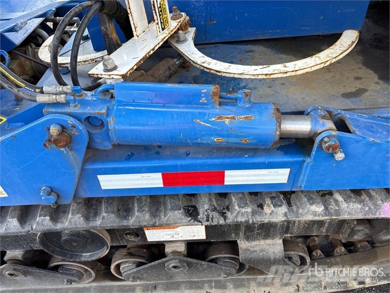 IHI IC35 Crawler Carrier 19 in Auger Diger