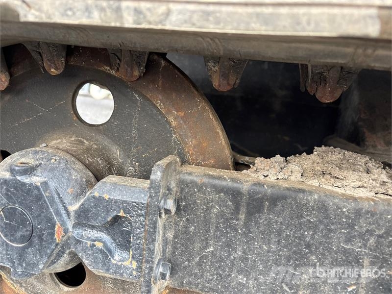 IHI IC35 Crawler Carrier 19 in Auger Diger
