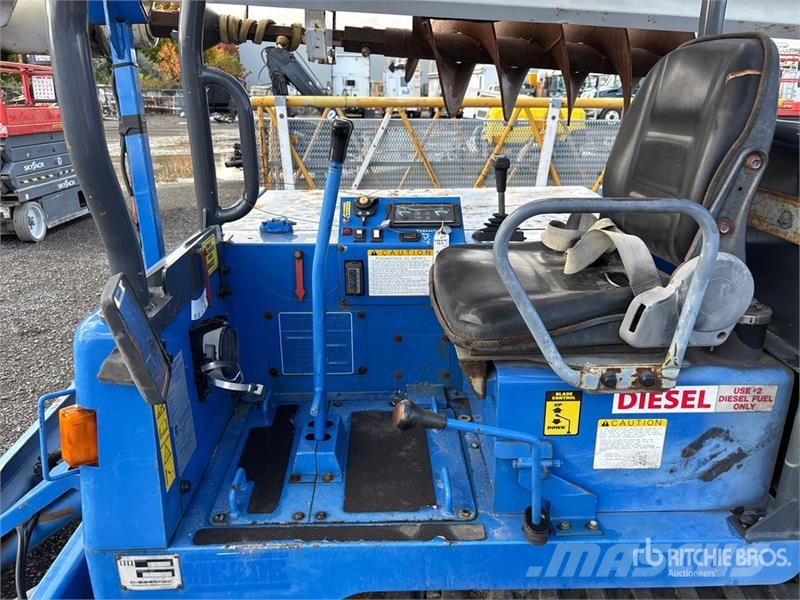 IHI IC35 Crawler Carrier 19 in Auger Diger