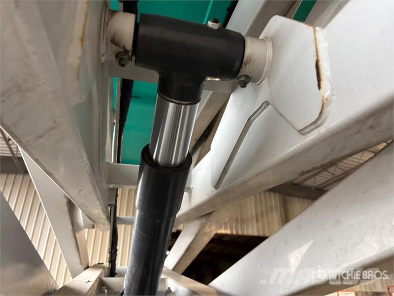 Imer IM4752 Electric Scissor Lift 剪式升降機