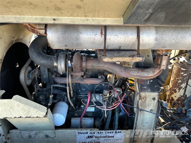 Ingersoll Rand P1 85W JD 185 cfm Air Compressor Compressors