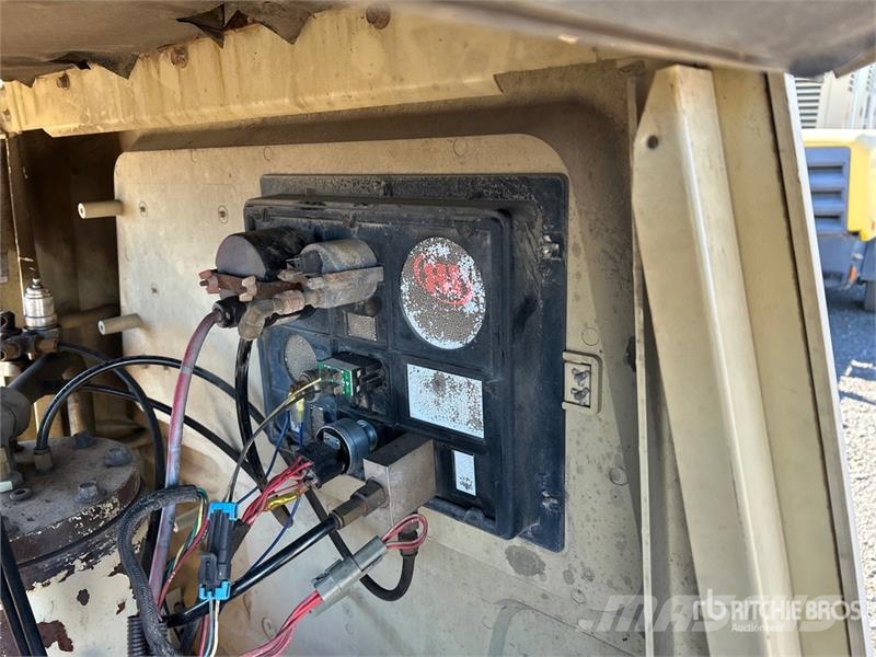 Ingersoll Rand P1 85W JD 185 cfm Air Compressor Compressors