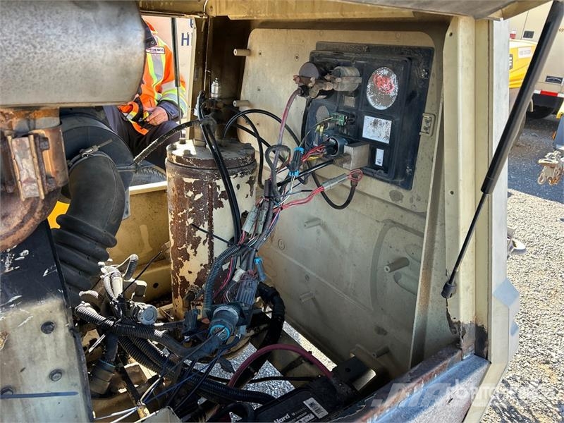 Ingersoll Rand P1 85W JD 185 cfm Air Compressor Compressors