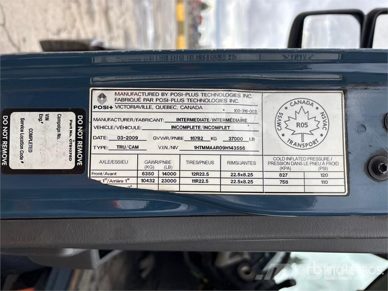 International 190-40-A 40 ft on  International 4300 SBA 4x2 Exte Pacēlāji uz automašīnas bāzes