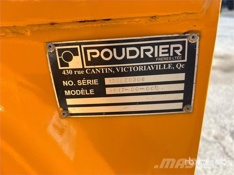International 194-42-C 42 ft on  International 4400 6x4 Extended المنصات الهوائية المثبتة على شاحنة