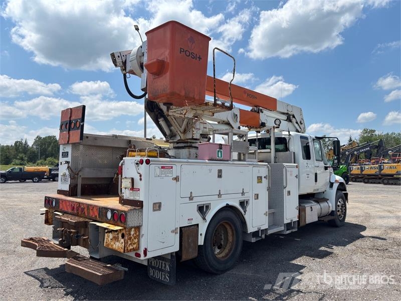 International 400-46-AT 46 ft on International 4400 4x2 Extende المنصات الهوائية المثبتة على شاحنة