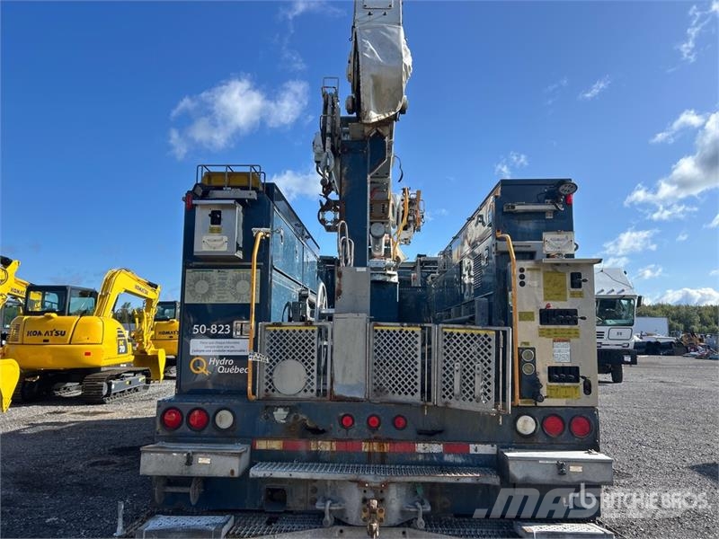 International 400-46-R 46 ft on International 7400 6x4 Extended Εναέριες πλατφόρμες τοποθετημένες σε φορτηγό