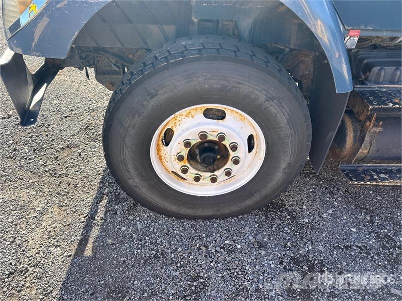 International 400-46-R 46 ft on International 7400 6x4 Extended Εναέριες πλατφόρμες τοποθετημένες σε φορτηγό
