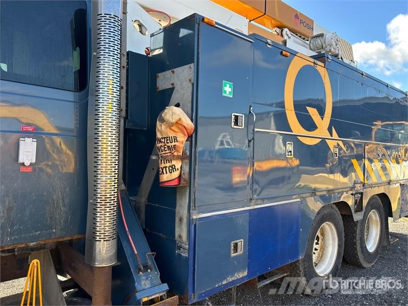 International 400-46-R 46 ft on International 7400 6x4 Extended Εναέριες πλατφόρμες τοποθετημένες σε φορτηγό