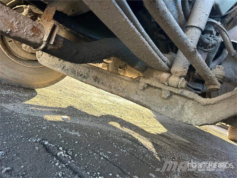 International 4300 Поливальні машини