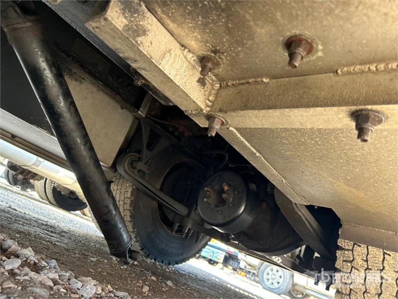 International 4300 Pick up/Dropside