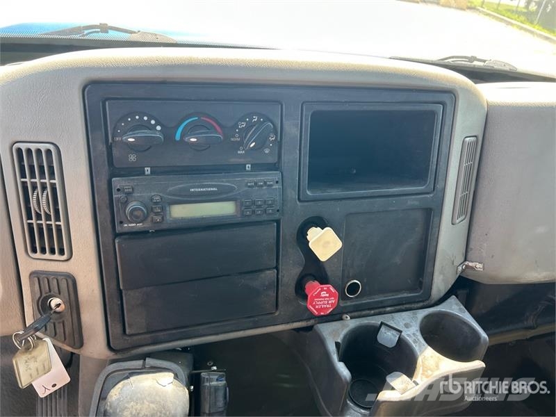 International 4300 Самосвал