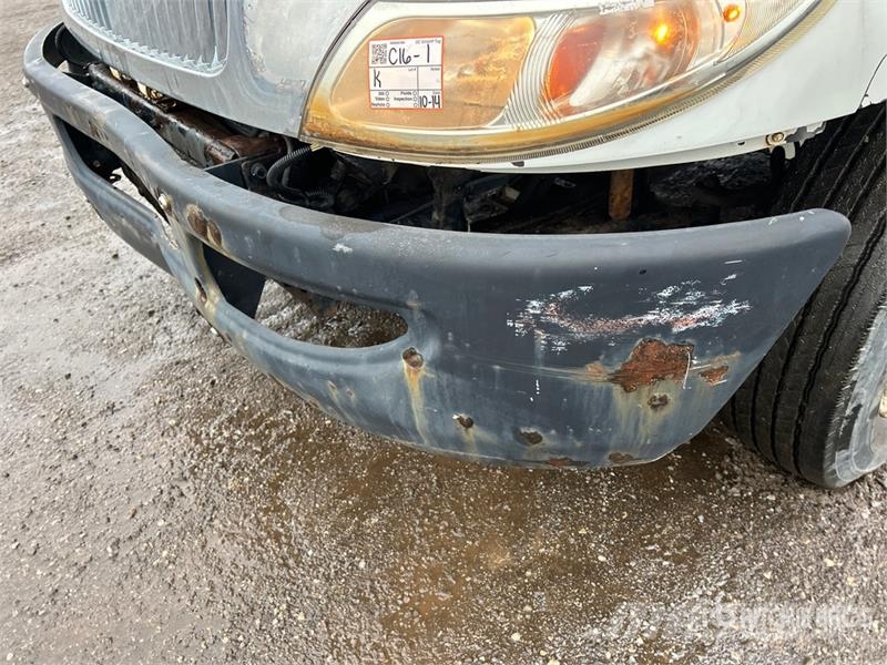International 4300 Umpikorikuorma-autot