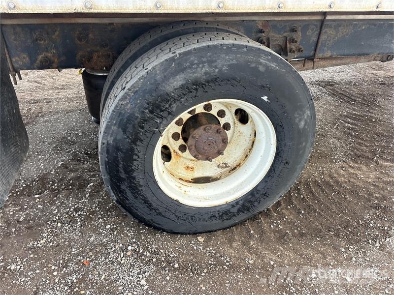 International 4300 Грузовики-Фургоны