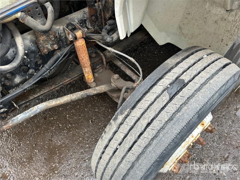 International 4300 Umpikorikuorma-autot