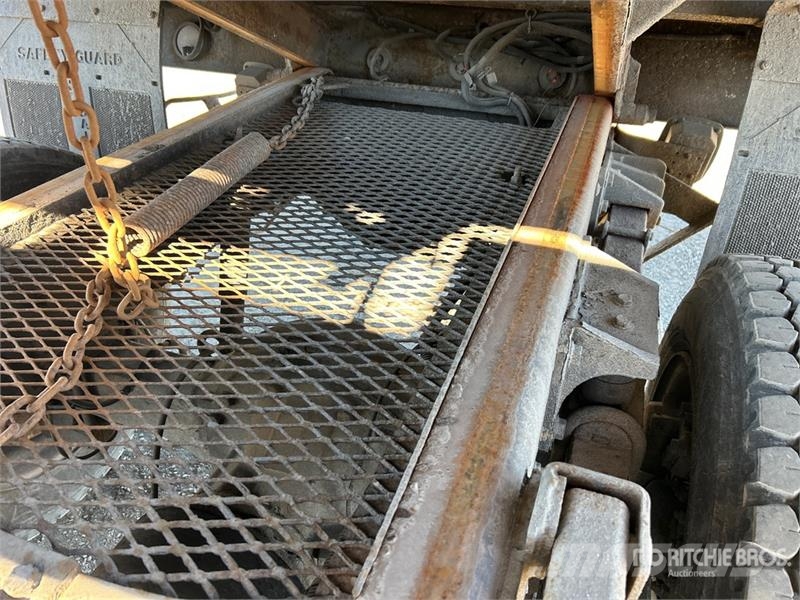 International 4300 Tipper trucks