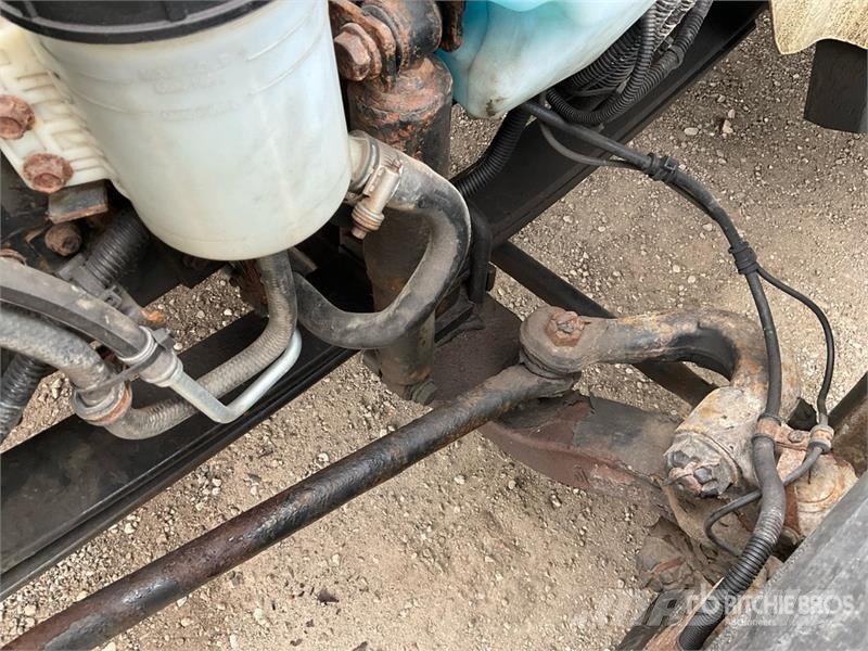 International 4300 ボックスボディー、ウイング、箱車