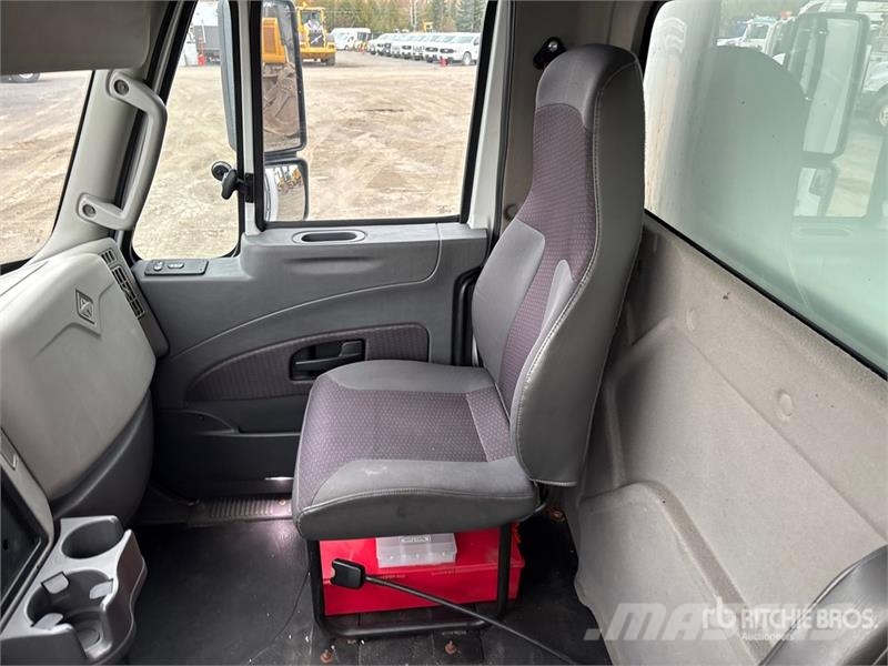 International 4300 Грузовики-Рефрижераторы