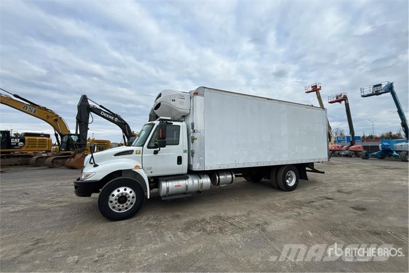 International 4300 Грузовики-Рефрижераторы