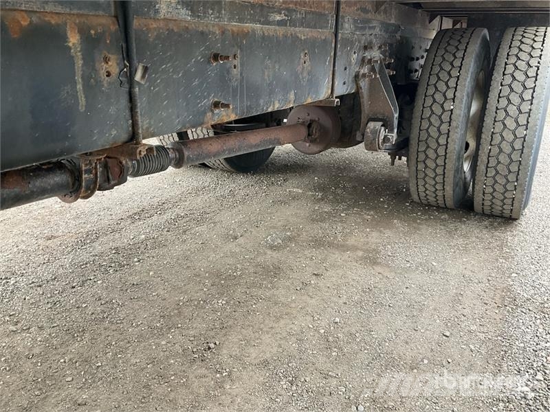 International 4300 ボックスボディー、ウイング、箱車