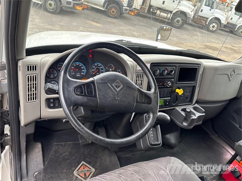 International 4300 Грузовики-Рефрижераторы