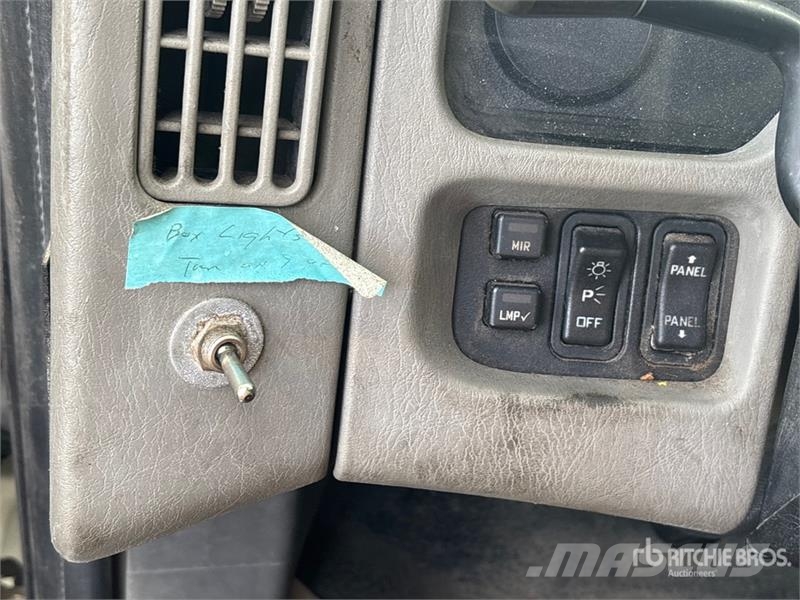 International 4300 Грузовики-Фургоны