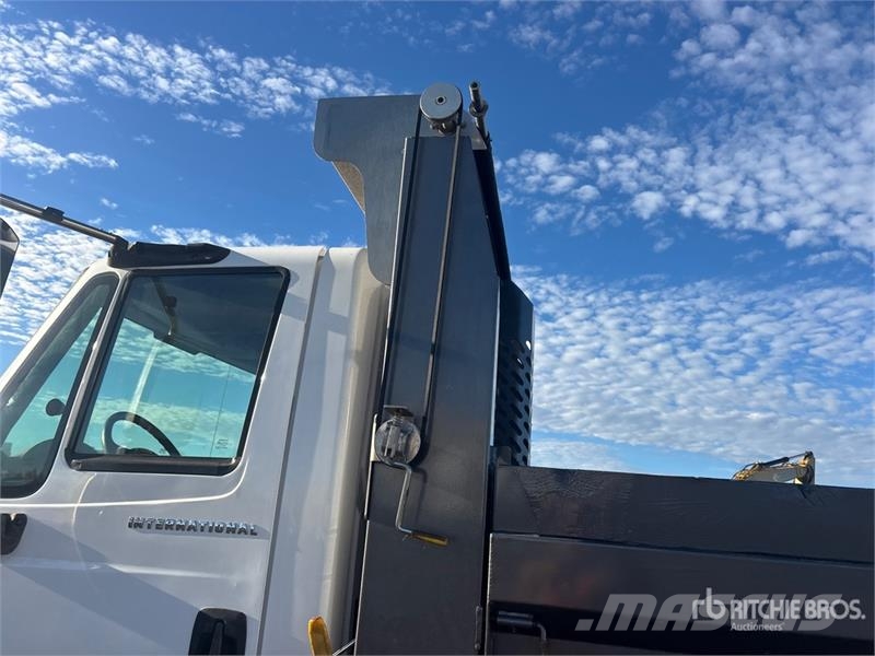 International 4300 Kiper tovornjaki