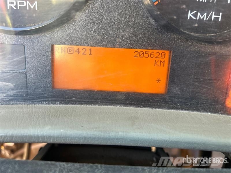 International 4300 Tipper trucks