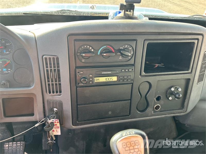 International 4300 Autocamioane