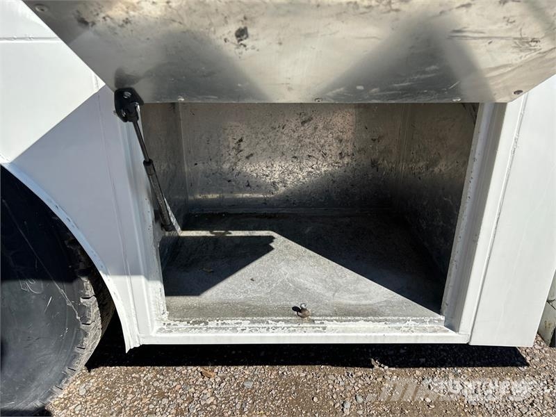 International 4300 Pick up/Dropside