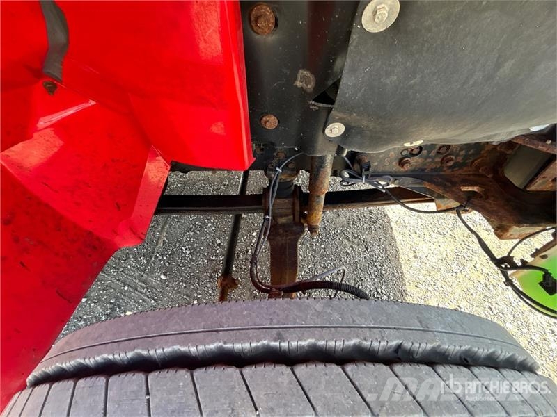 International 4300 Skip bin truck