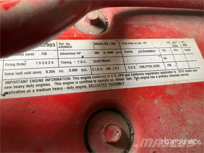 International 4300 ボックスボディー、ウイング、箱車