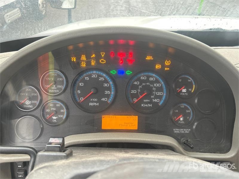International 4300 Umpikorikuorma-autot
