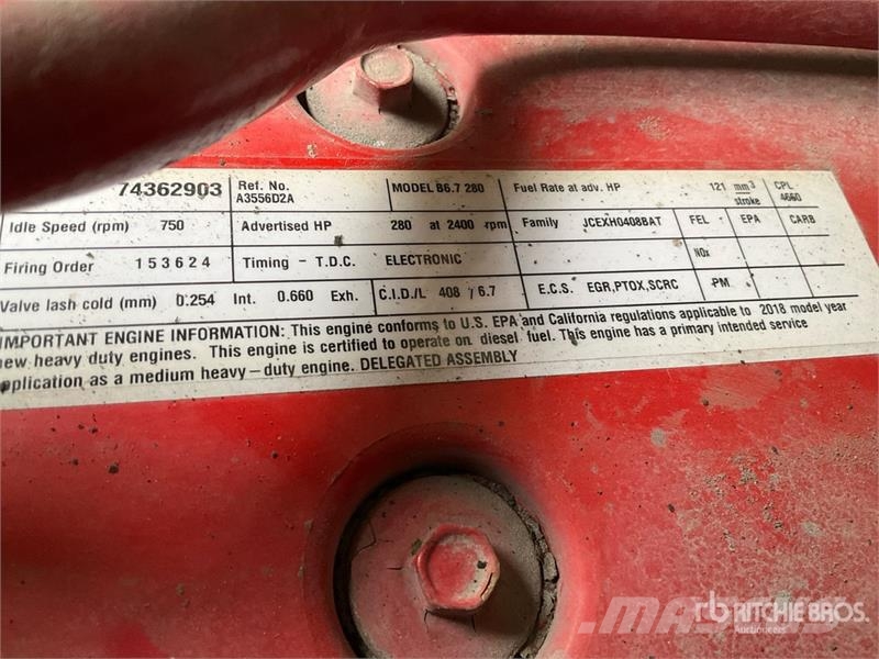 International 4300 ボックスボディー、ウイング、箱車