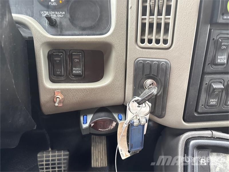 International 4300 Pickup/Pritschenwagen