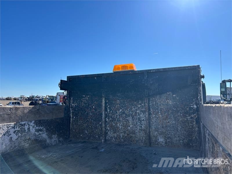 International 4300 Tipper trucks