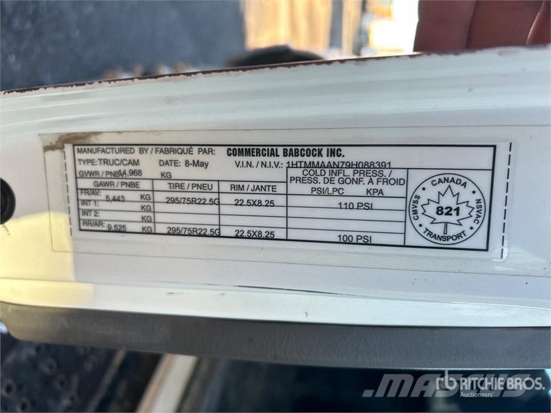 International 4300 Поливальні машини