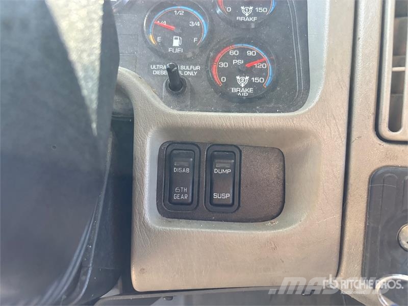 International 4300 Box trucks